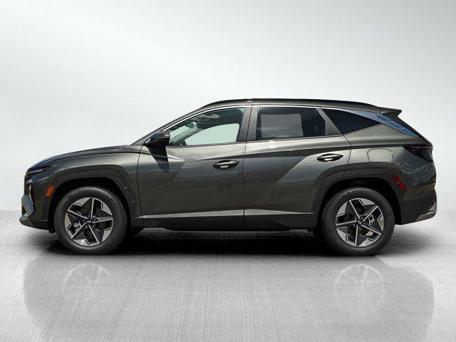 new 2025 Hyundai TUCSON Hybrid car, priced at $36,577