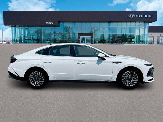 new 2025 Hyundai Sonata Hybrid car, priced at $38,299