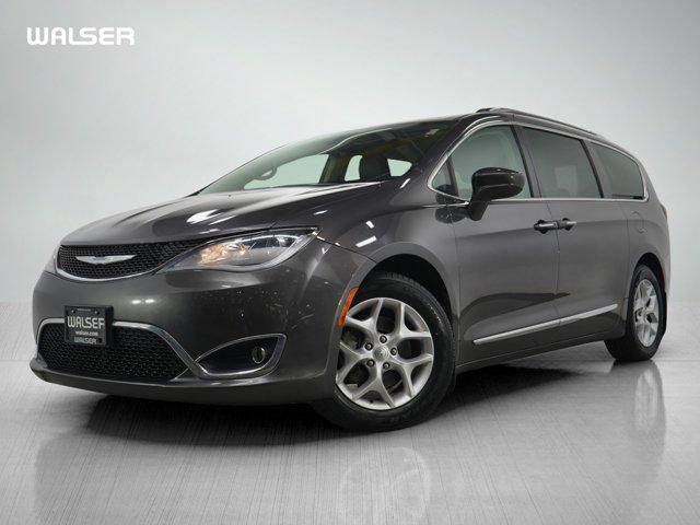 used 2017 Chrysler Pacifica car, priced at $14,998