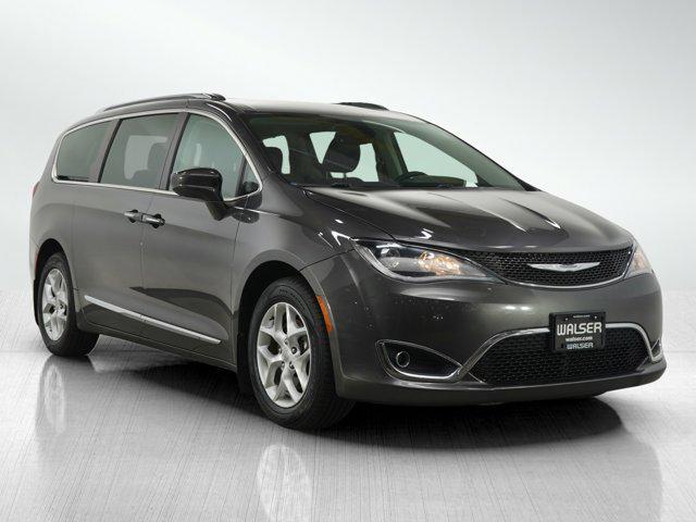 used 2017 Chrysler Pacifica car, priced at $14,998