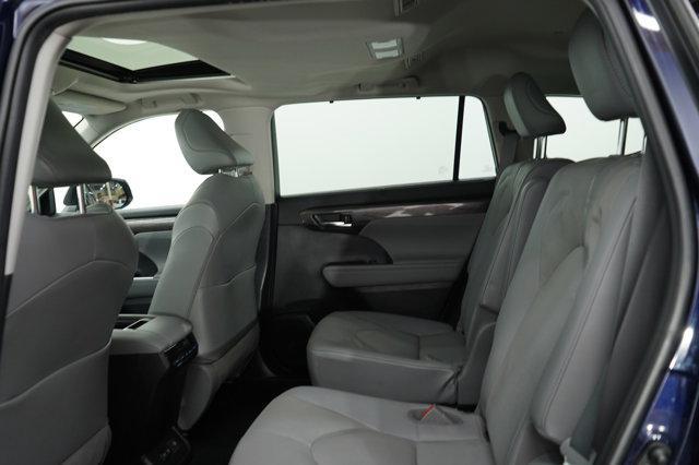 used 2021 Toyota Highlander car, priced at $31,699