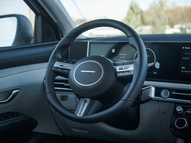 new 2025 Hyundai TUCSON Hybrid car, priced at $37,452