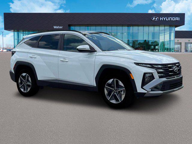 new 2025 Hyundai TUCSON Hybrid car, priced at $38,185