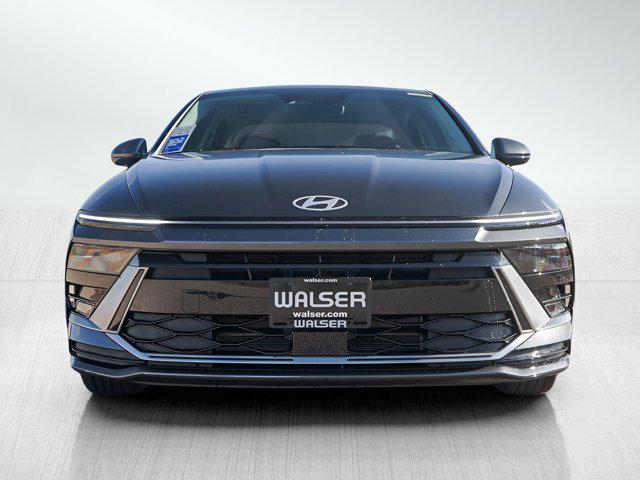 new 2025 Hyundai Sonata Hybrid car, priced at $31,199