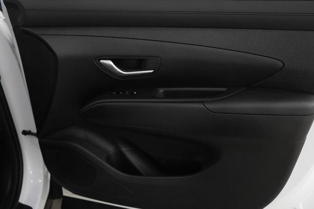 new 2025 Hyundai TUCSON Hybrid car, priced at $30,999