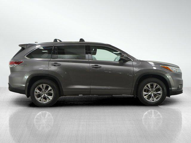 used 2015 Toyota Highlander car, priced at $18,998