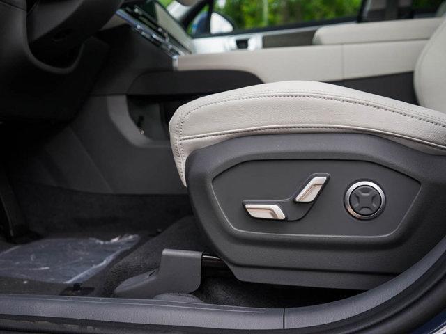 new 2025 Hyundai Santa Fe car, priced at $44,000