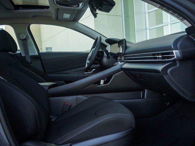 new 2025 Hyundai Elantra car, priced at $25,672