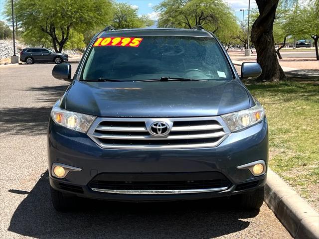 used 2012 Toyota Highlander car, priced at $10,995