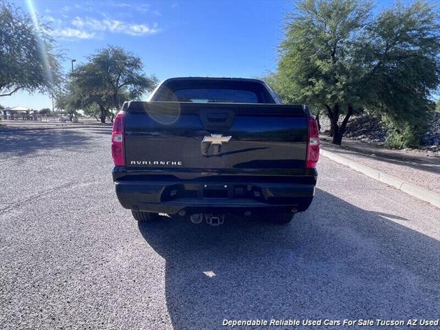 used 2009 Chevrolet Avalanche car, priced at $13,995