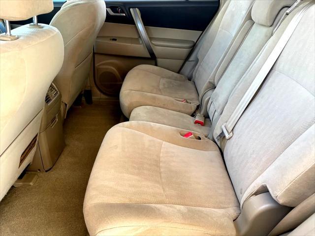 used 2008 Toyota Highlander car, priced at $9,495