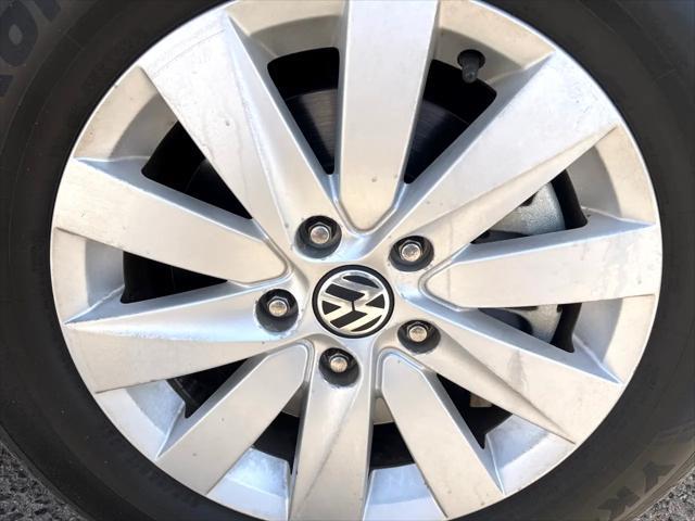 used 2012 Volkswagen Routan car, priced at $8,995