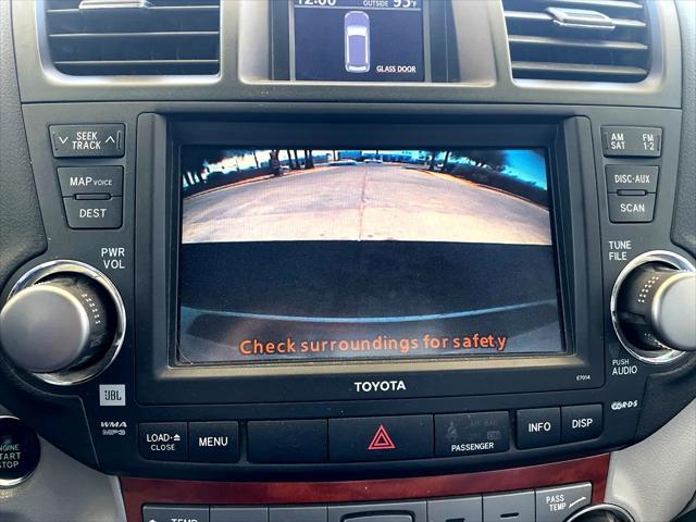 used 2010 Toyota Highlander car, priced at $9,995