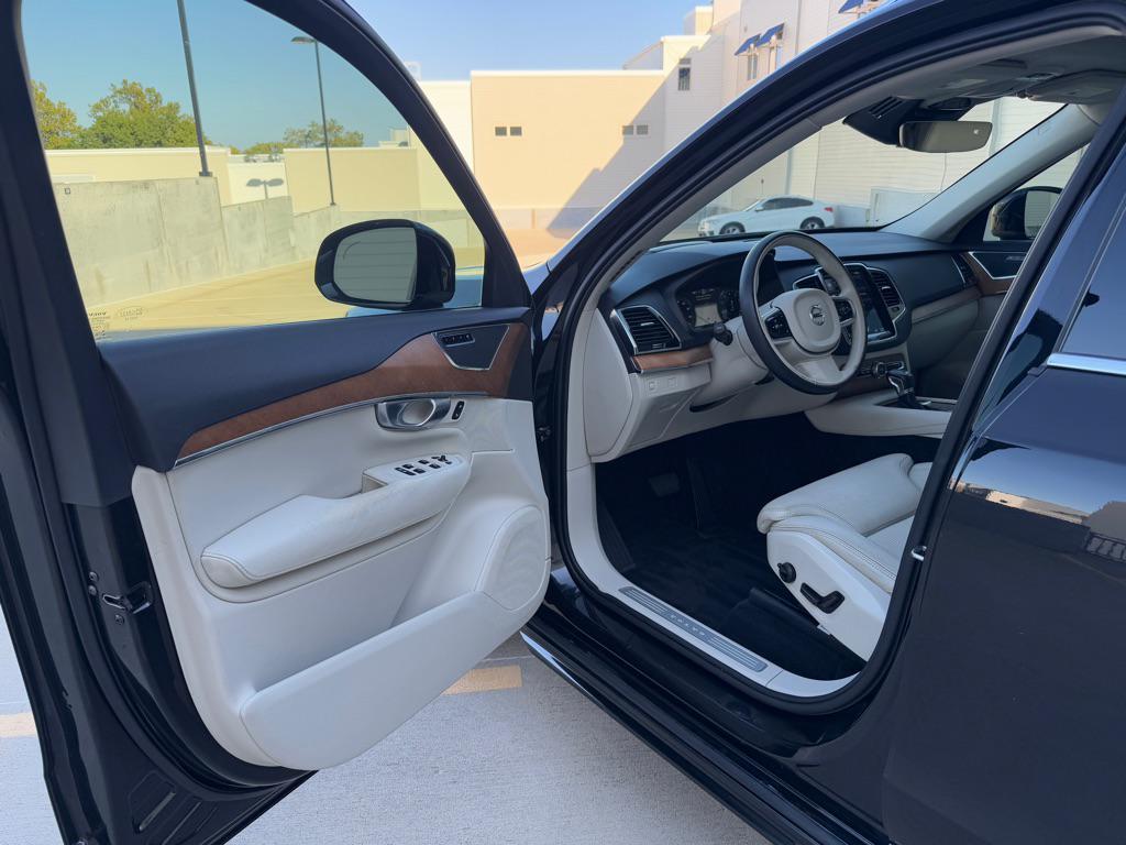 used 2018 Volvo XC90 car, priced at $17,950