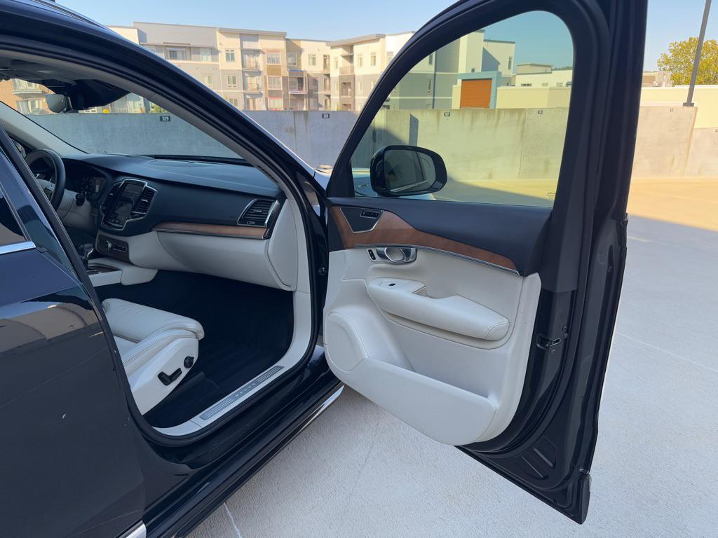 used 2018 Volvo XC90 car, priced at $17,950