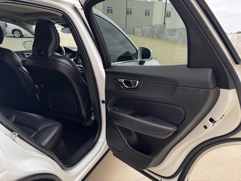 used 2020 Volvo XC60 car, priced at $18,950