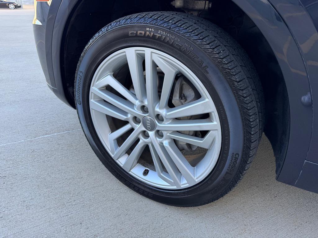 used 2018 Audi Q5 car, priced at $13,950