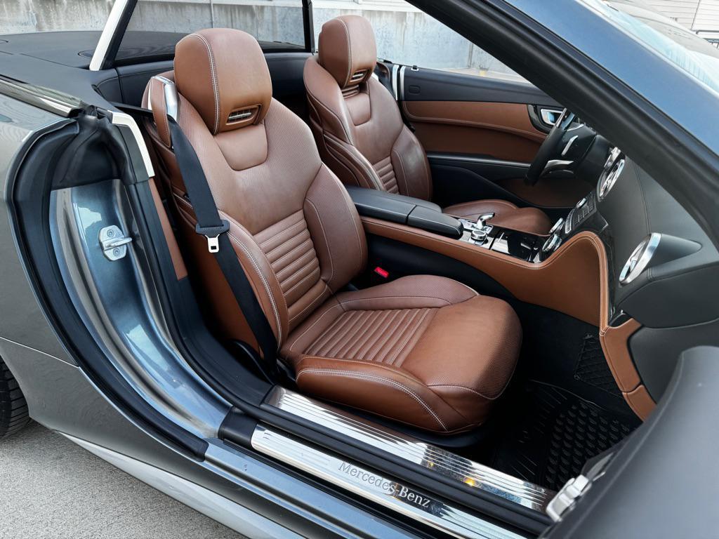 used 2018 Mercedes-Benz SL 550 car, priced at $52,950