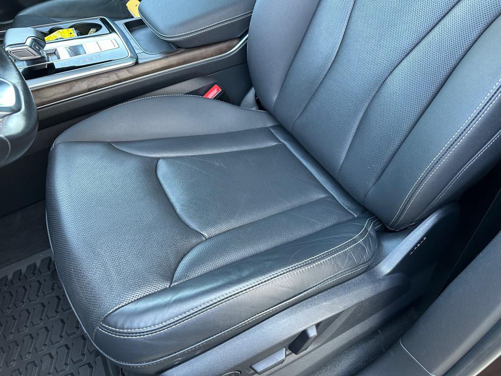 used 2020 Audi Q8 car, priced at $28,950