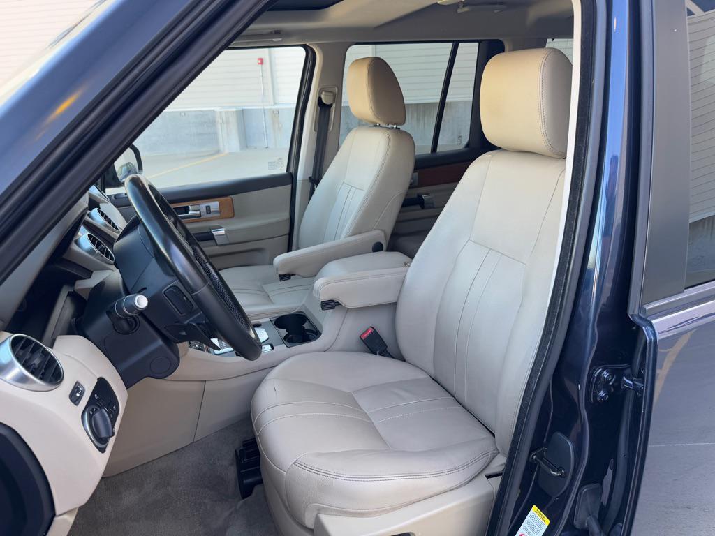 used 2015 Land Rover LR4 car, priced at $10,950