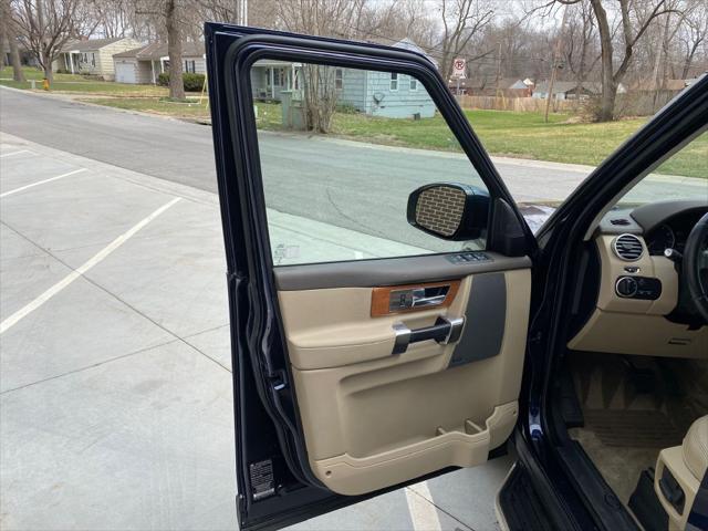 used 2015 Land Rover LR4 car, priced at $10,950