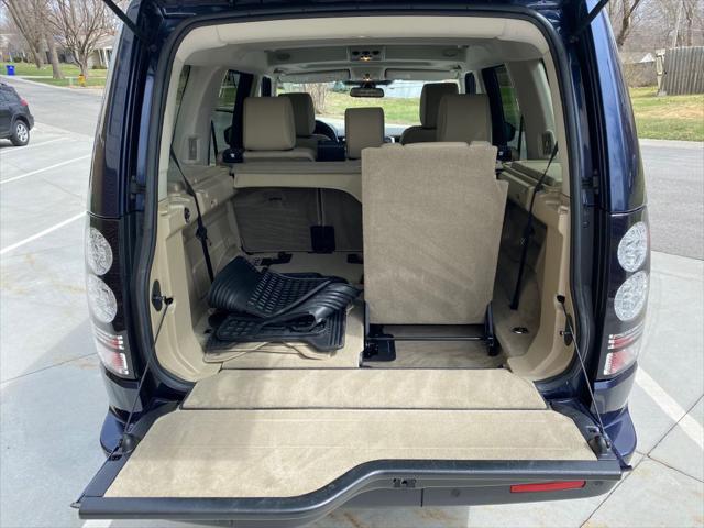used 2015 Land Rover LR4 car, priced at $10,950