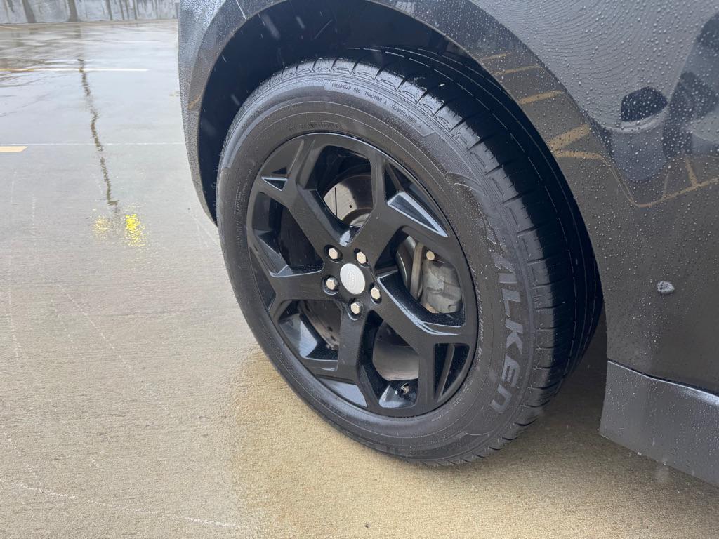 used 2015 Land Rover Range Rover Sport car, priced at $13,950