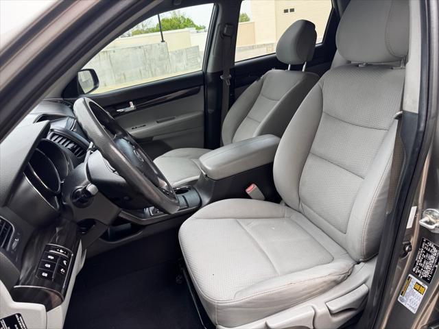 used 2011 Kia Sorento car, priced at $5,950