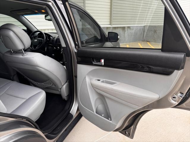 used 2011 Kia Sorento car, priced at $5,950