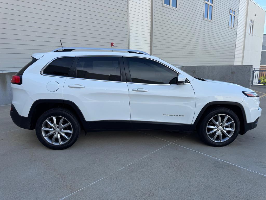 used 2018 Jeep Cherokee car, priced at $14,950