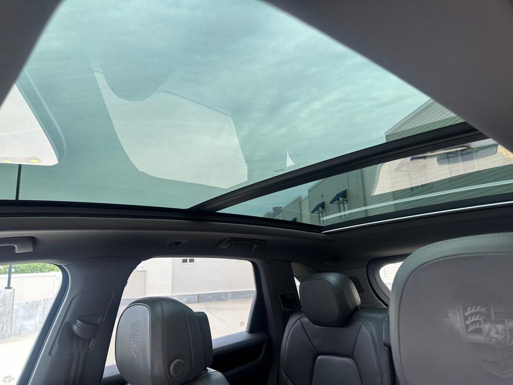 used 2021 Porsche Cayenne car, priced at $32,950