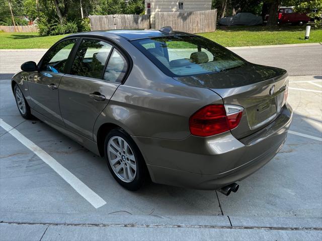 used 2007 BMW 328 car, priced at $5,950