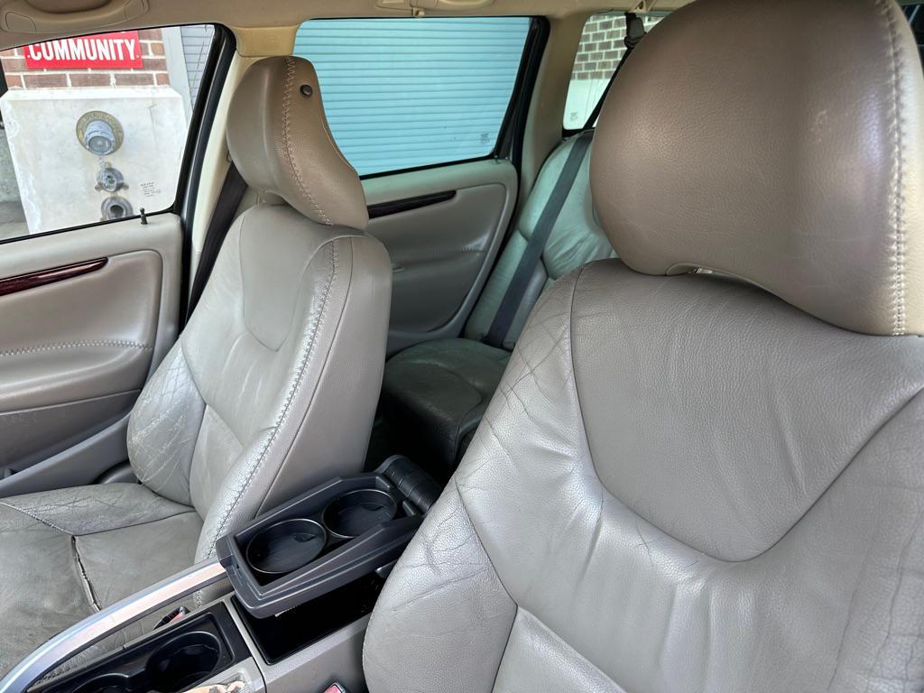 used 2004 Volvo XC70 car, priced at $1,950