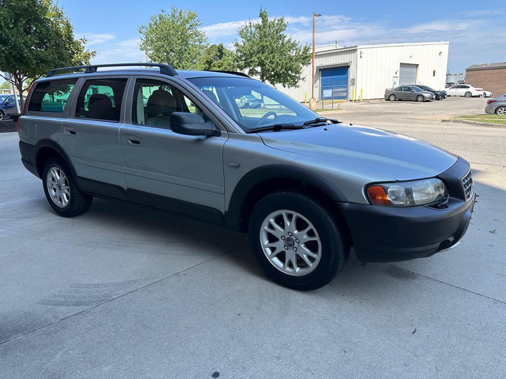 used 2004 Volvo XC70 car, priced at $1,950