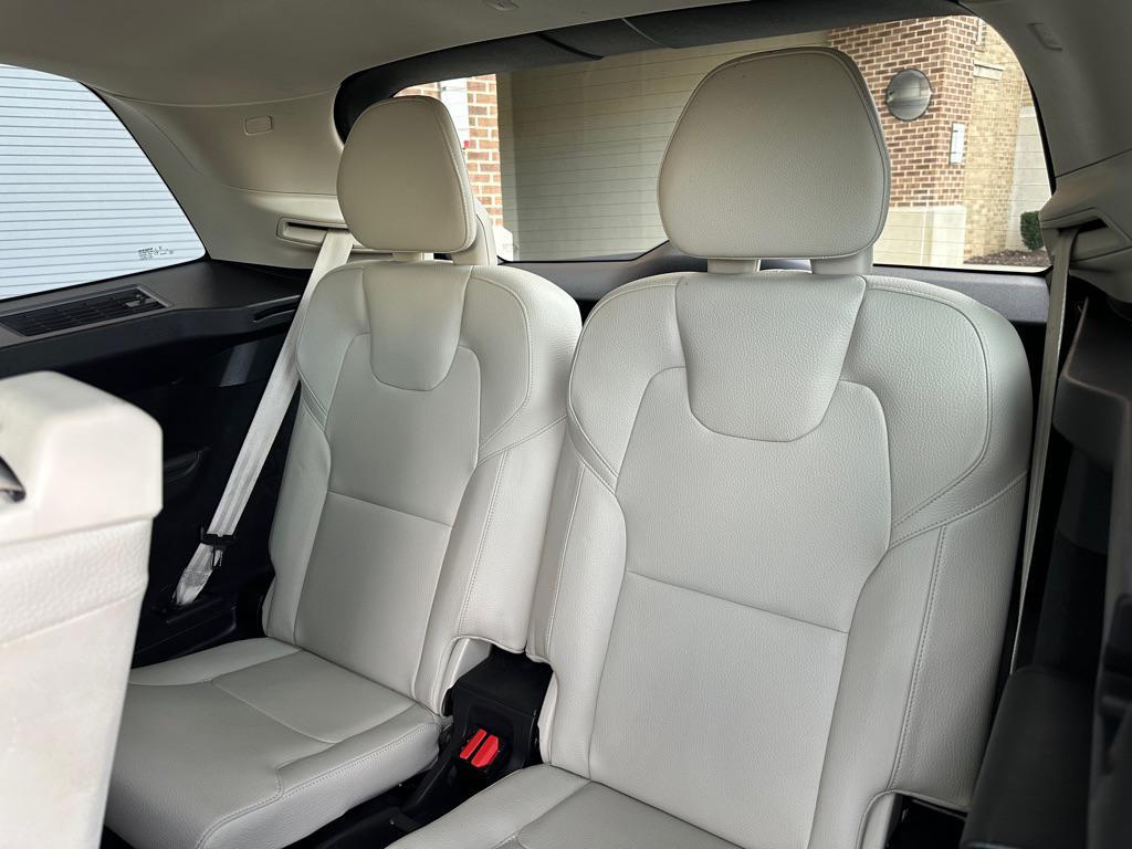 used 2020 Volvo XC90 car, priced at $21,950
