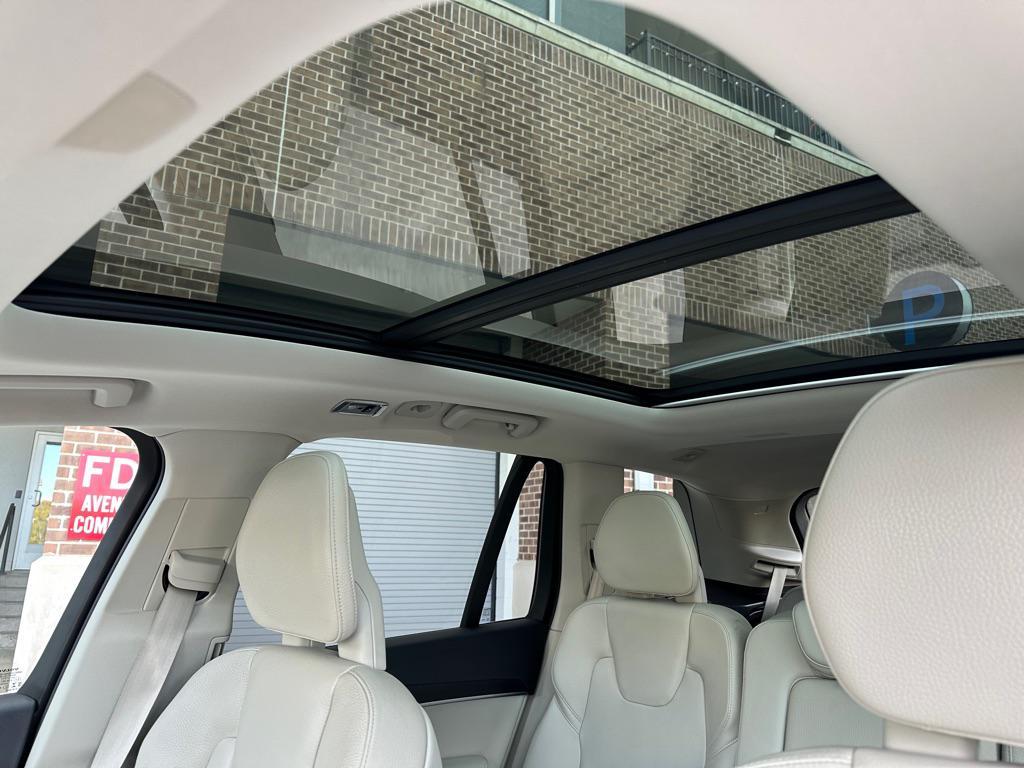 used 2020 Volvo XC90 car, priced at $21,950
