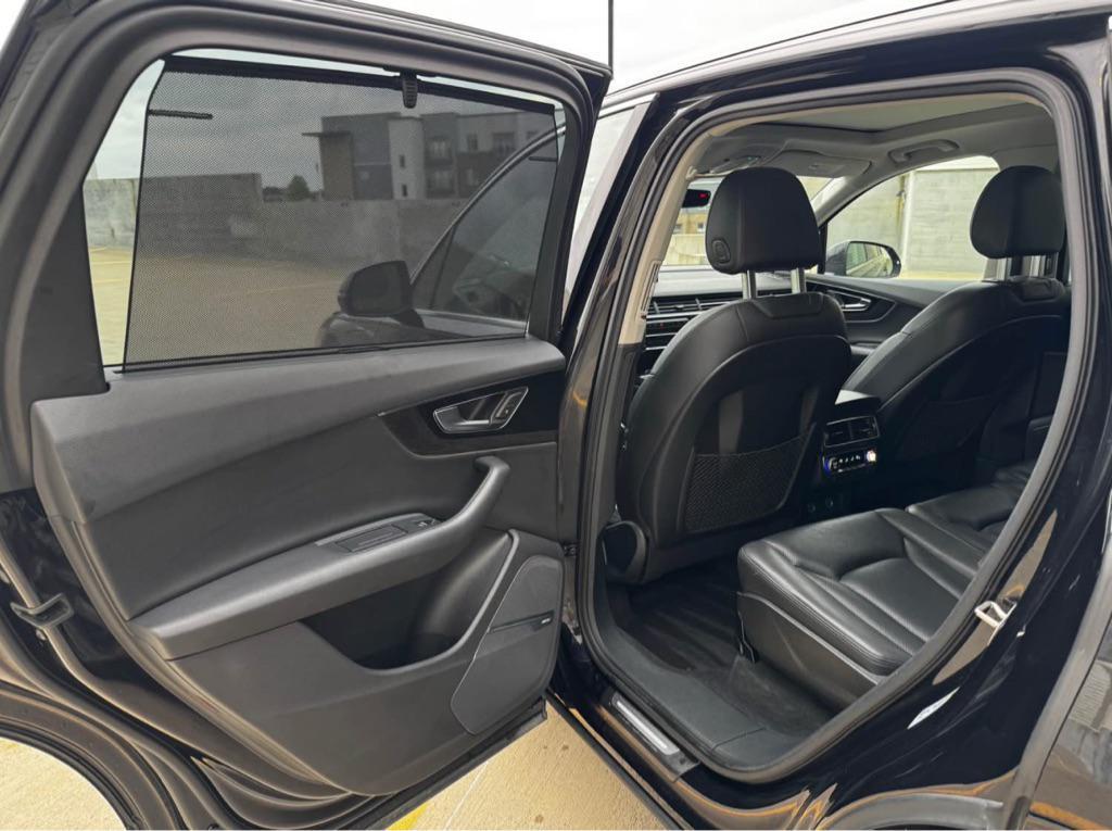 used 2019 Audi Q7 car, priced at $17,950