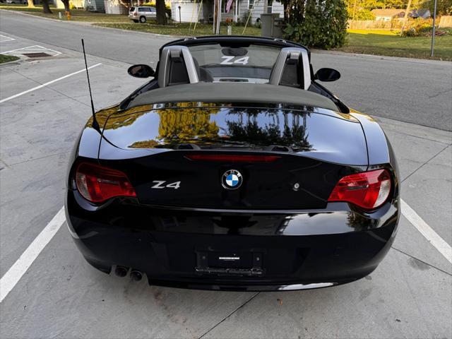 used 2007 BMW Z4 car, priced at $11,950