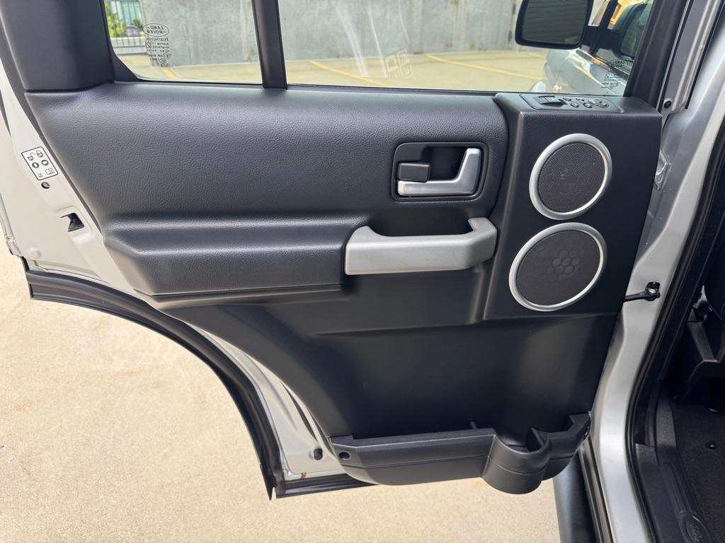 used 2009 Land Rover LR3 car, priced at $9,950