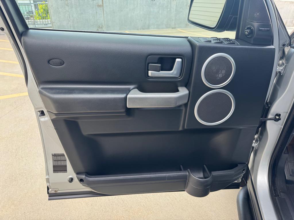 used 2009 Land Rover LR3 car, priced at $9,950