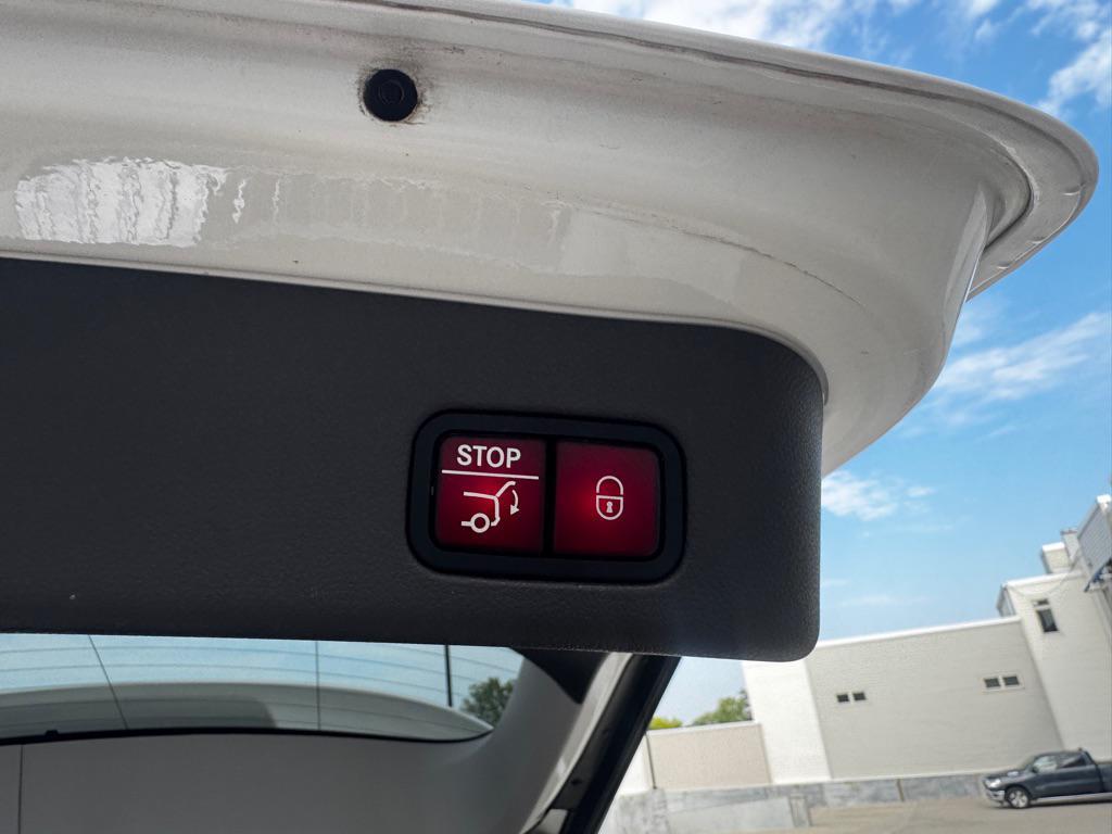 used 2015 Mercedes-Benz M-Class car, priced at $14,950