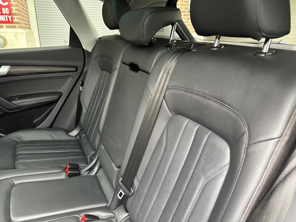 used 2020 Audi Q5 car, priced at $20,950