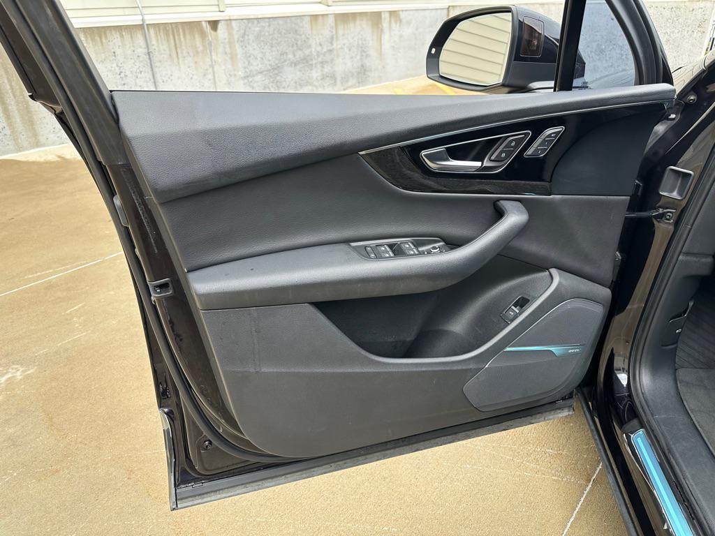 used 2018 Audi Q7 car, priced at $14,950