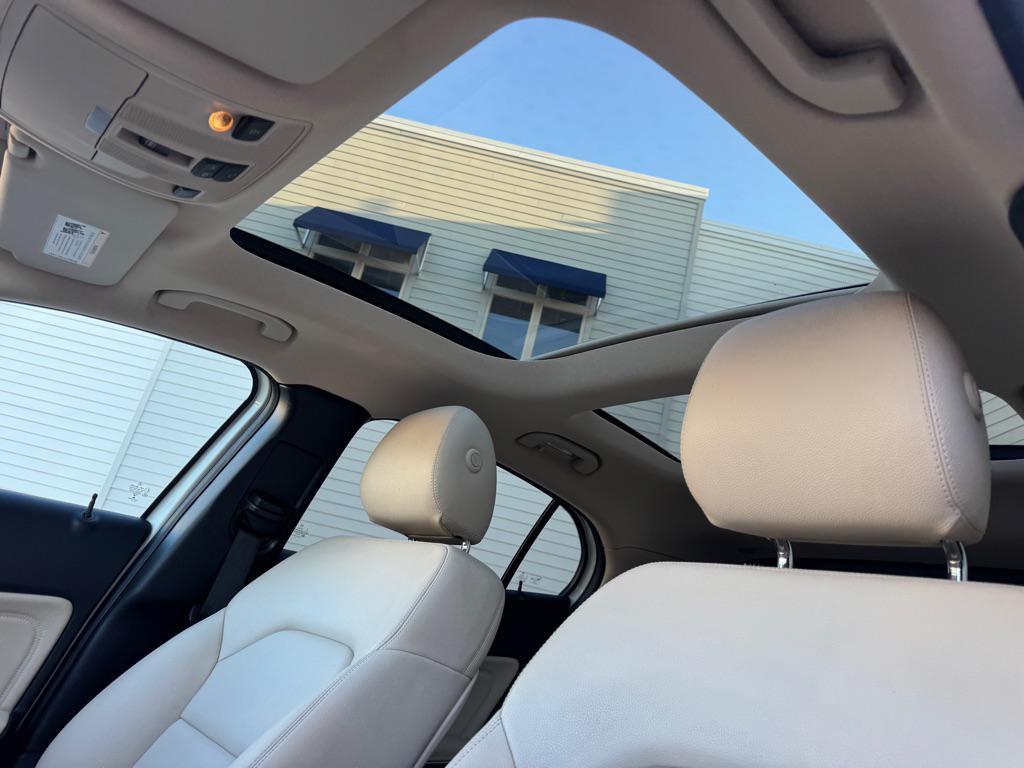 used 2018 Mercedes-Benz GLA 250 car, priced at $15,950