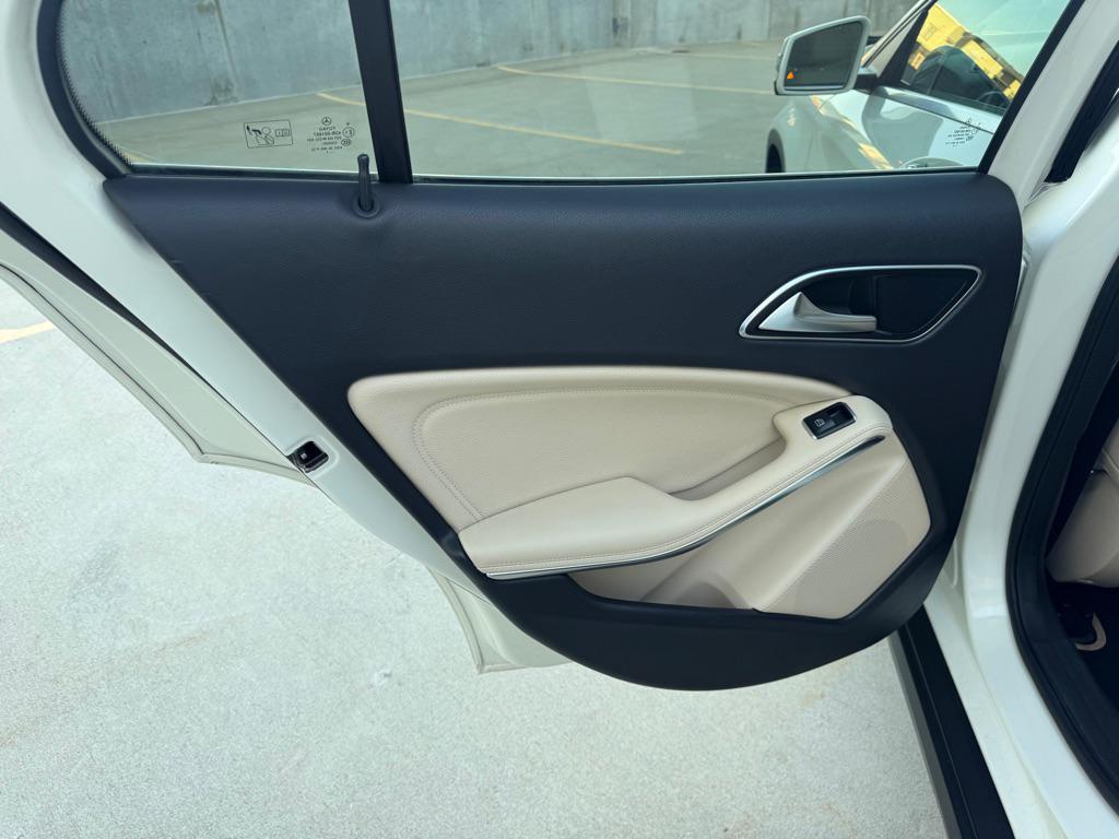 used 2018 Mercedes-Benz GLA 250 car, priced at $15,950