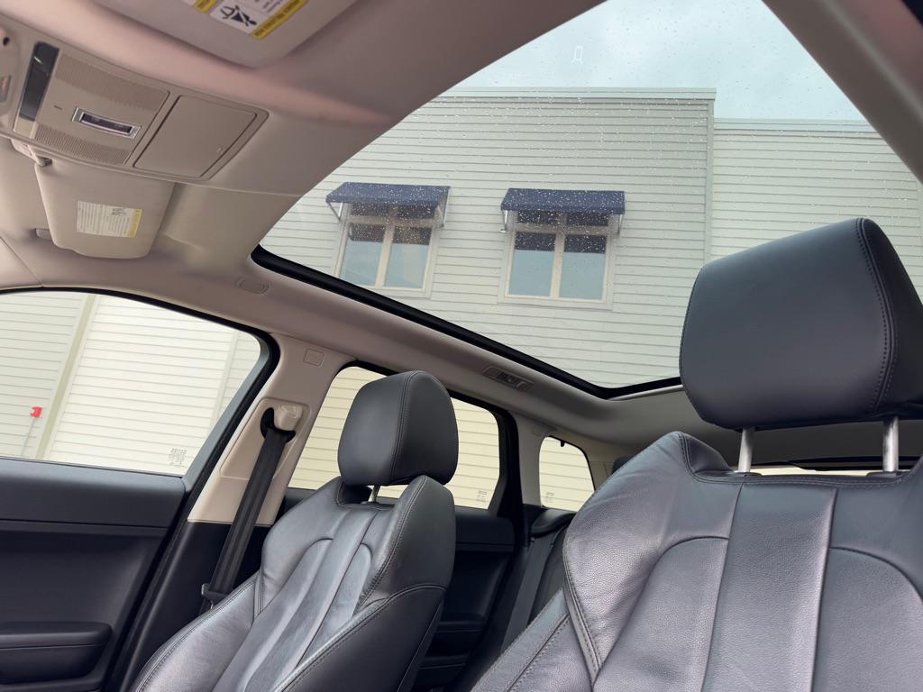 used 2014 Land Rover Range Rover Evoque car, priced at $10,950