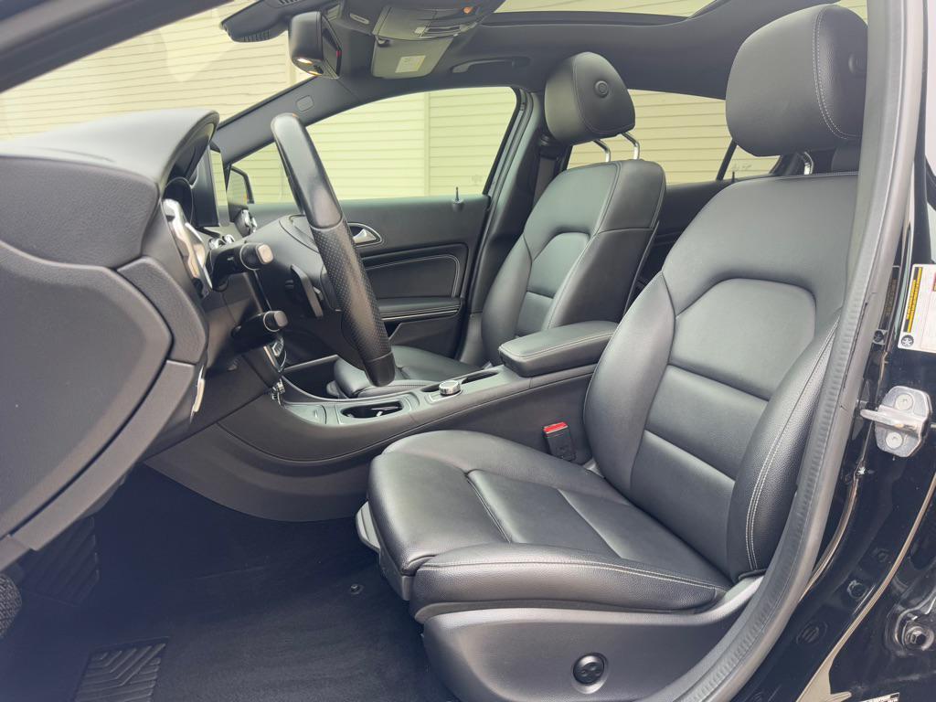 used 2018 Mercedes-Benz GLA 250 car, priced at $15,950