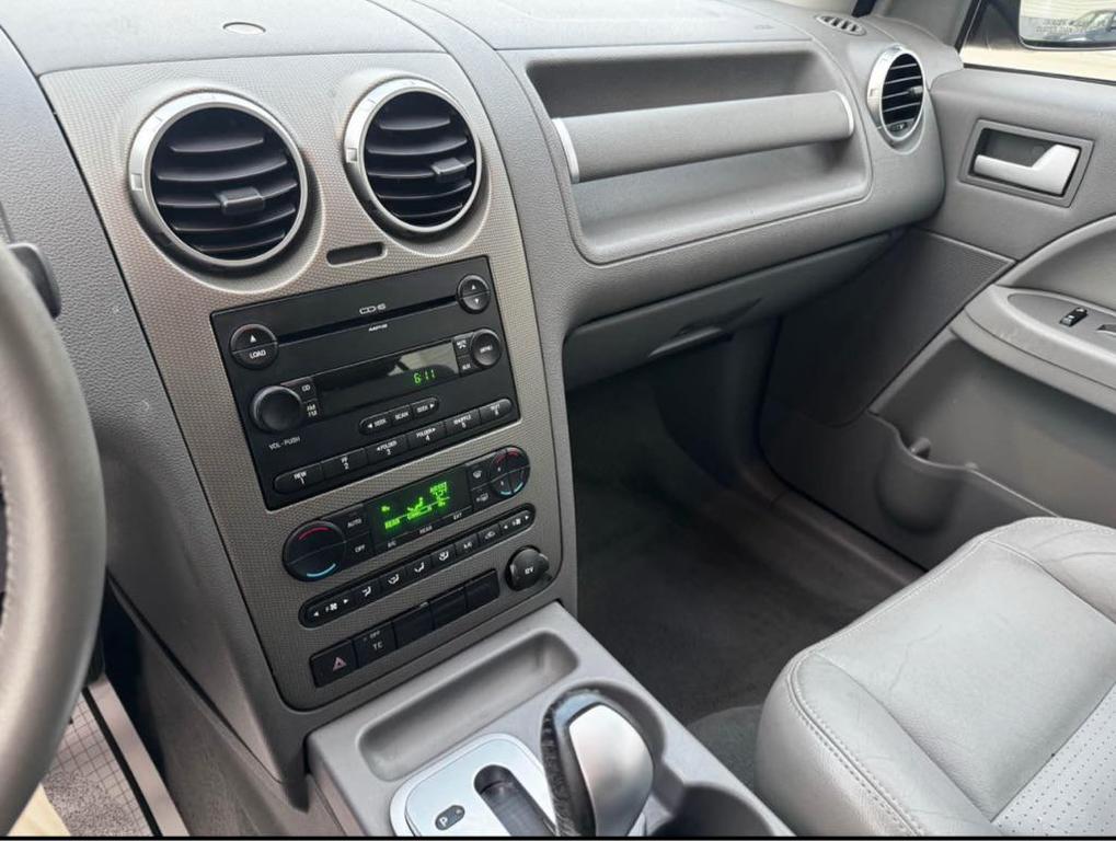 used 2005 Ford Freestyle car, priced at $3,950