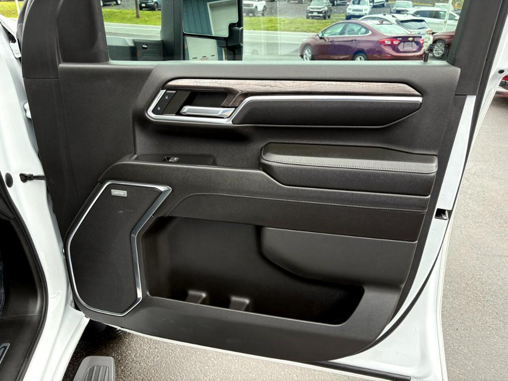 used 2024 Chevrolet Silverado 2500 car, priced at $68,995