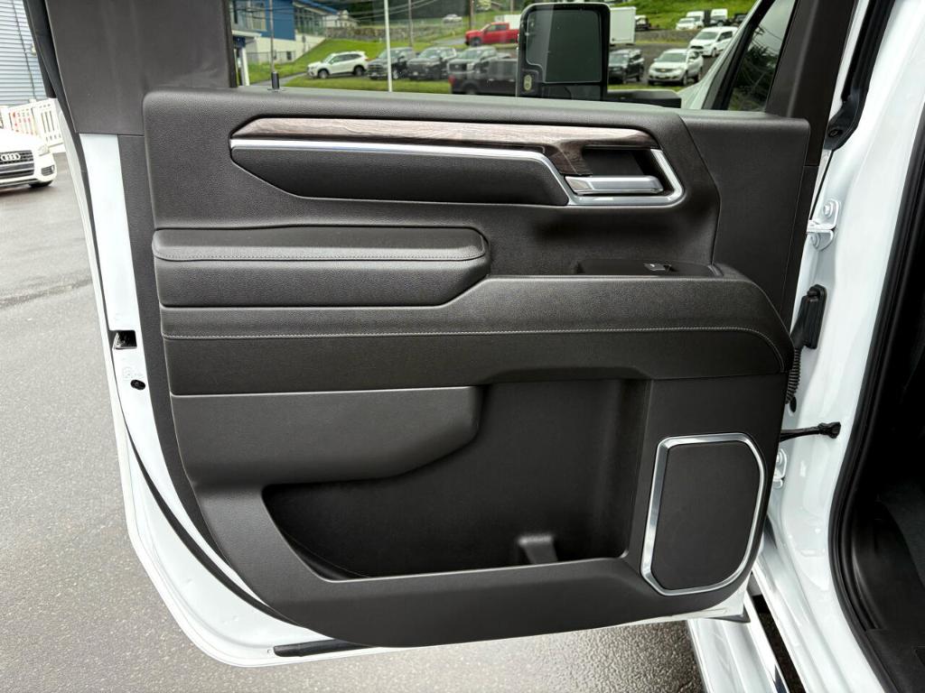 used 2024 Chevrolet Silverado 2500 car, priced at $68,995